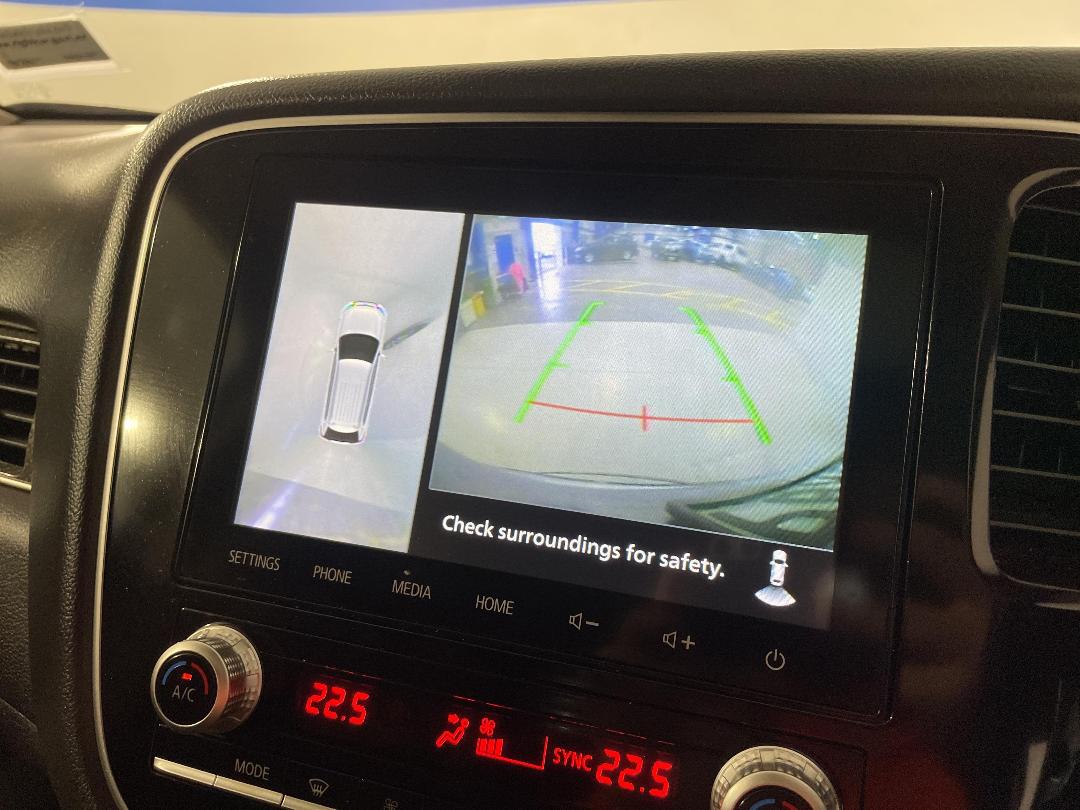 Photo '30' of Mitsubishi Outlander Photo '30' of Mitsubishi Outlander