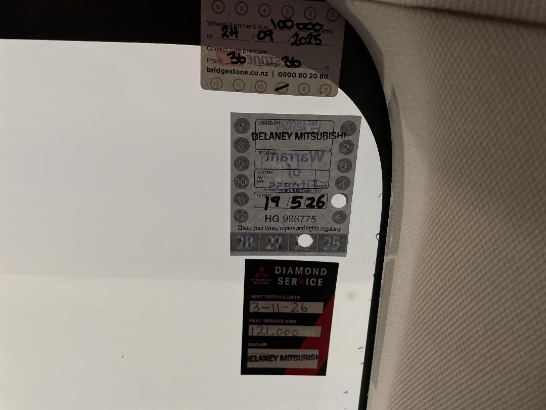 Photo '34' of Mitsubishi Outlander Photo '34' of Mitsubishi Outlander