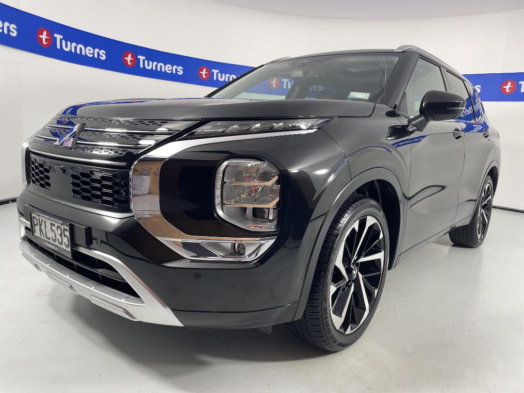 Photo '4' of Mitsubishi Outlander