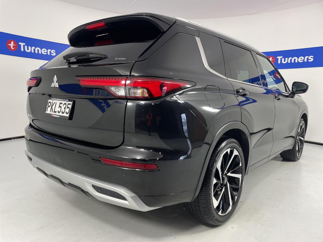 Photo '7' of Mitsubishi Outlander