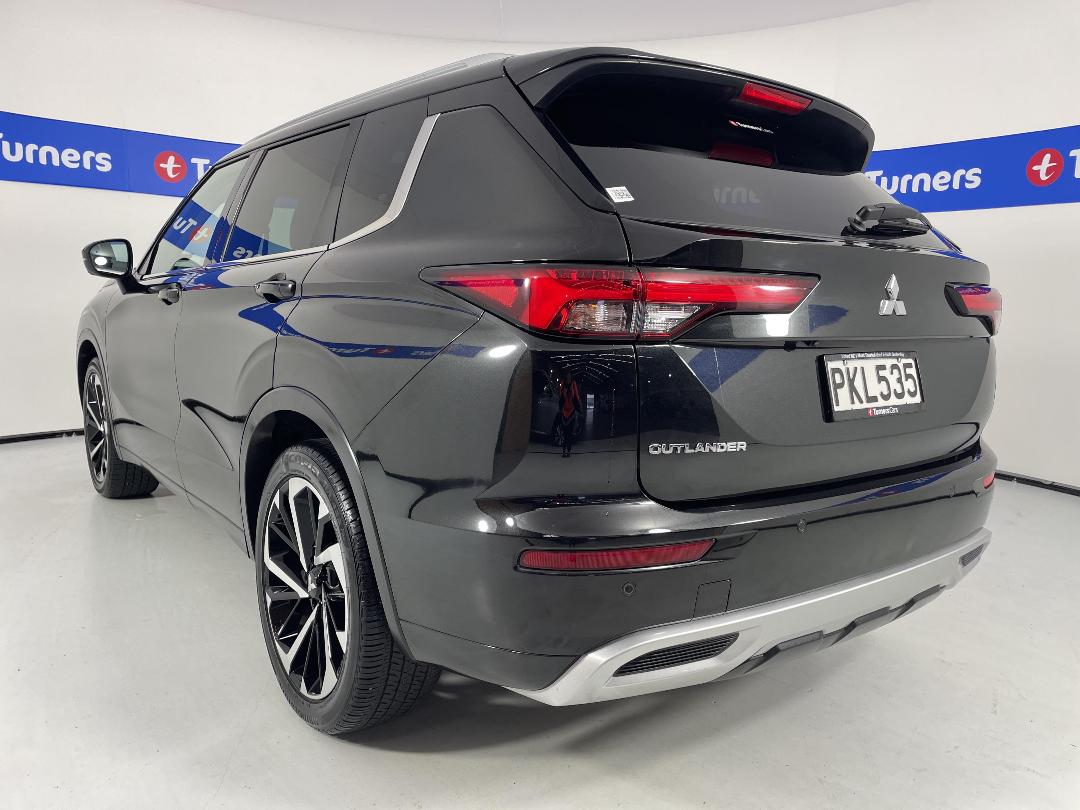 Photo '5' of Mitsubishi Outlander