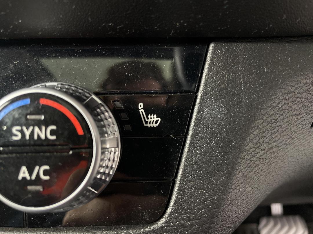 Photo '27' of Mitsubishi Outlander