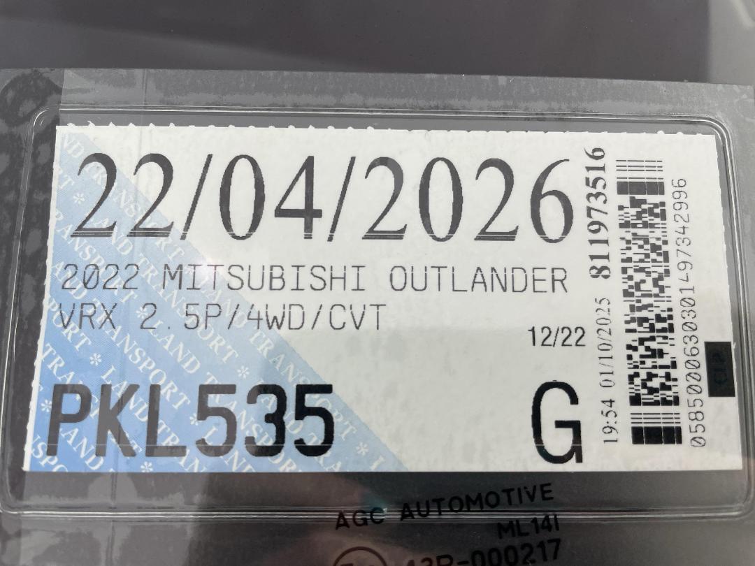 Photo '33' of Mitsubishi Outlander