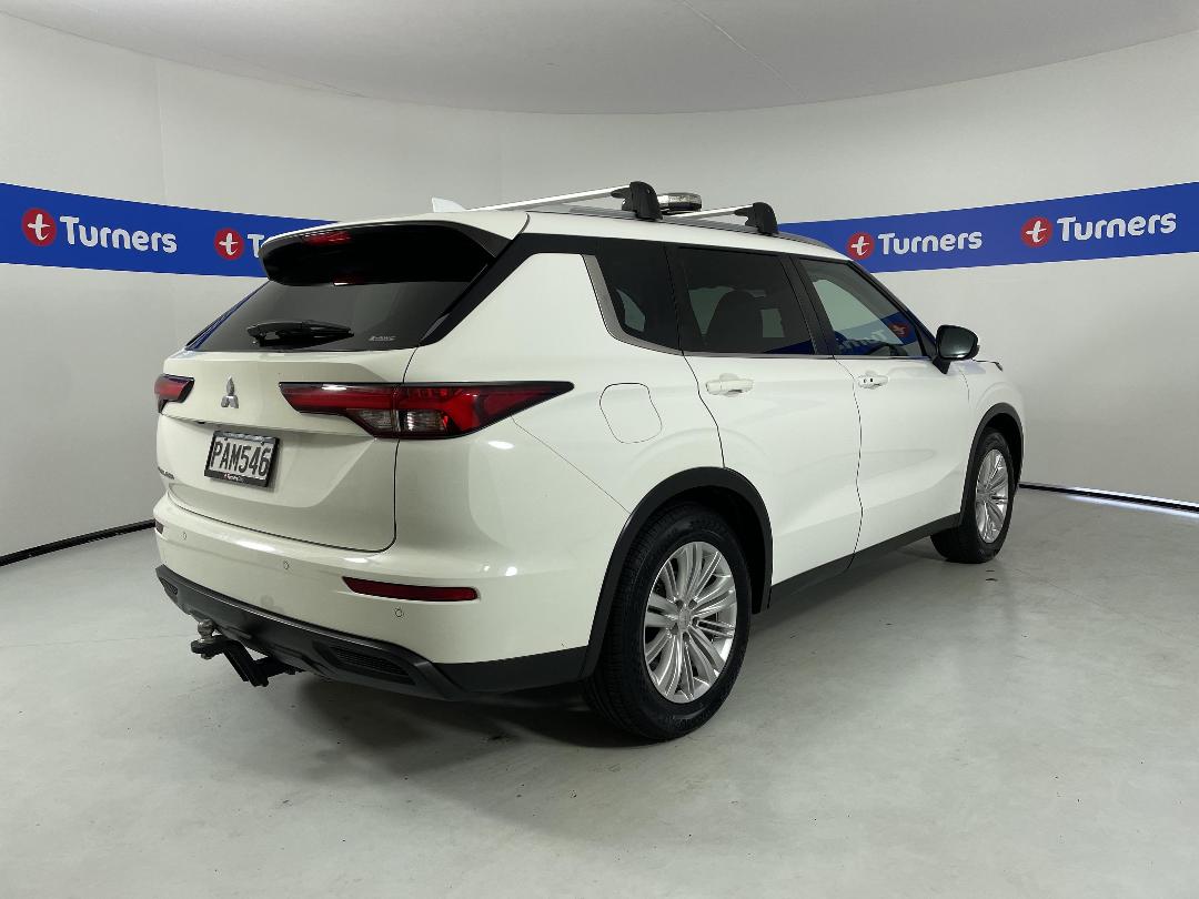 Photo '7' of Mitsubishi Outlander Photo '7' of Mitsubishi Outlander