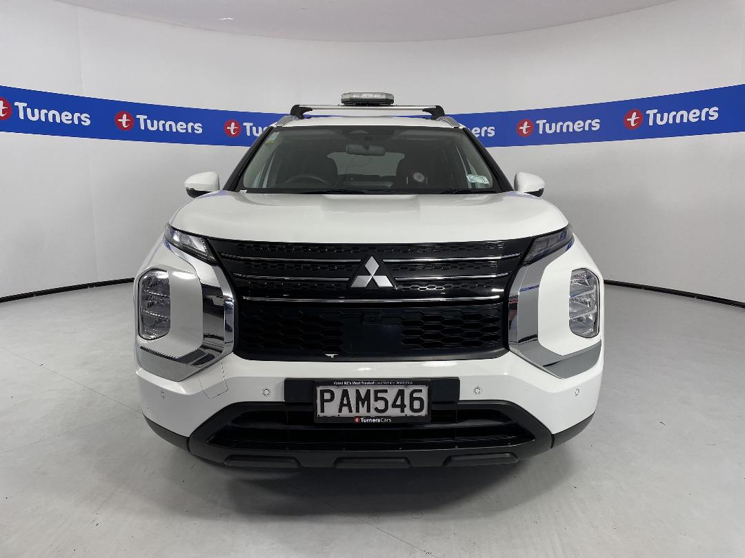 Photo '2' of Mitsubishi Outlander Photo '2' of Mitsubishi Outlander