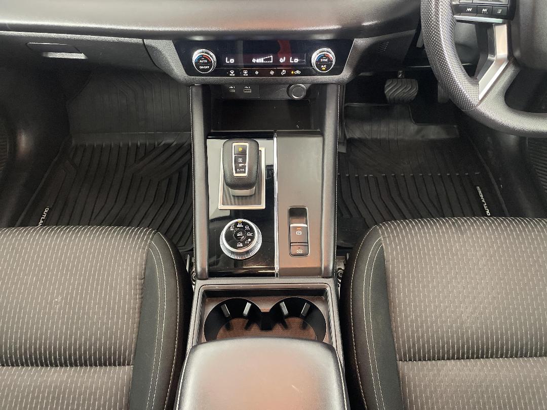 Photo '18' of Mitsubishi Outlander Photo '18' of Mitsubishi Outlander