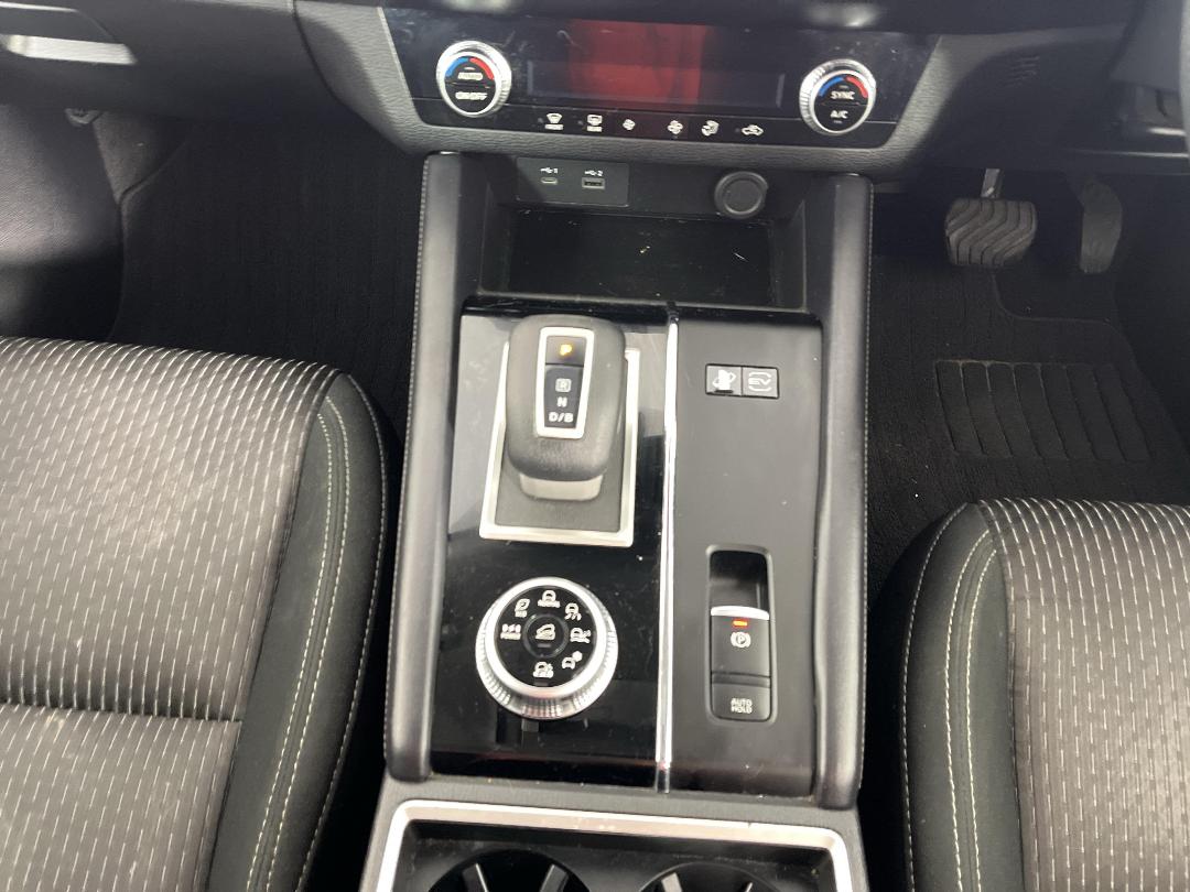 Photo '18' of Mitsubishi Outlander Photo '18' of Mitsubishi Outlander