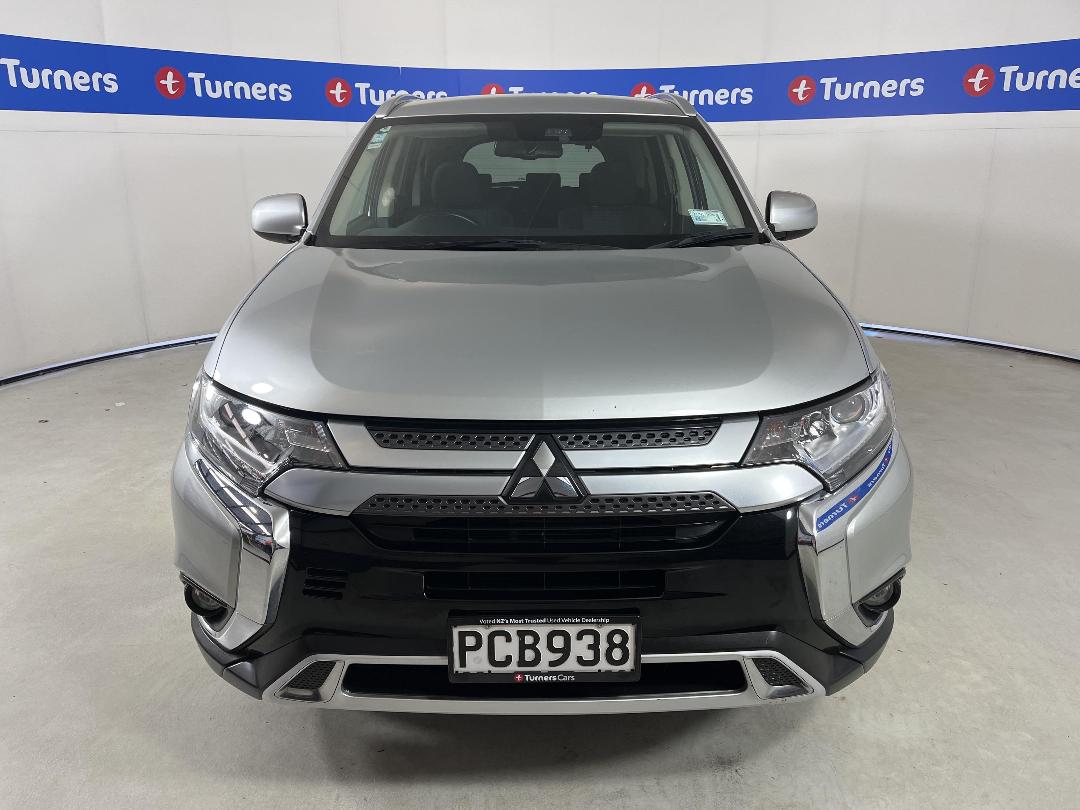 Photo '2' of Mitsubishi Outlander Photo '2' of Mitsubishi Outlander