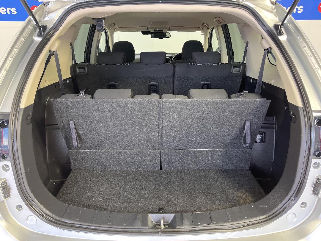 Photo '14' of Mitsubishi Outlander Photo '14' of Mitsubishi Outlander