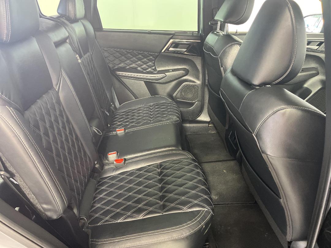 Photo '20' of Mitsubishi Outlander Photo '20' of Mitsubishi Outlander