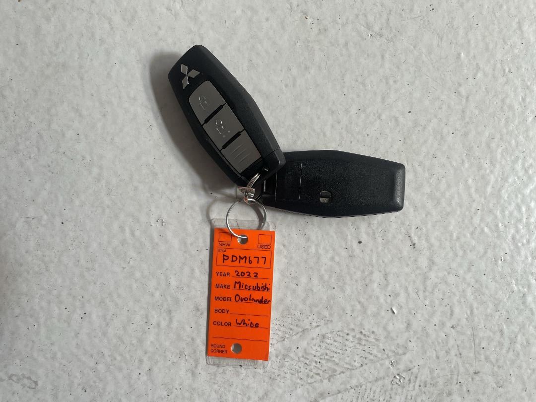 Photo '22' of Mitsubishi Outlander