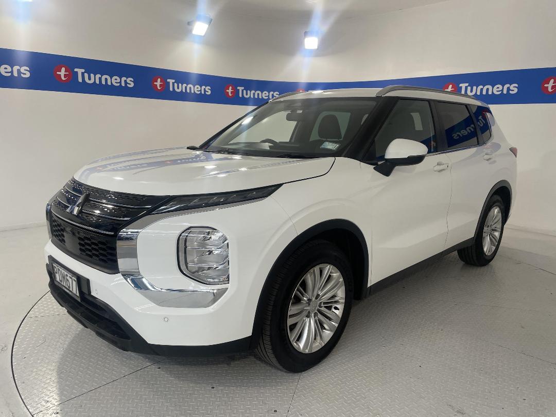 Photo '4' of Mitsubishi Outlander