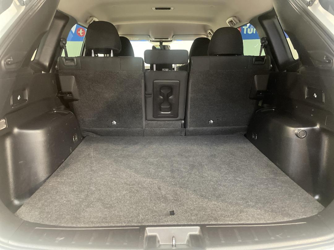 Photo '36' of Mitsubishi Outlander