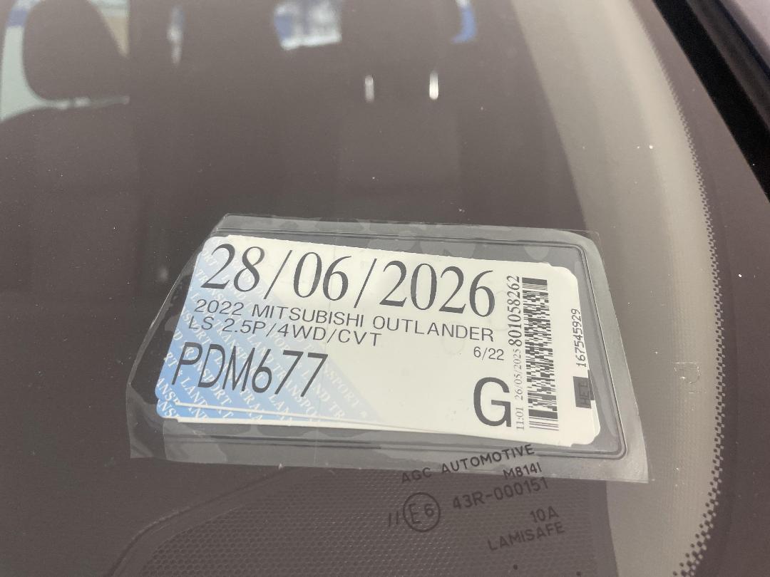 Photo '44' of Mitsubishi Outlander