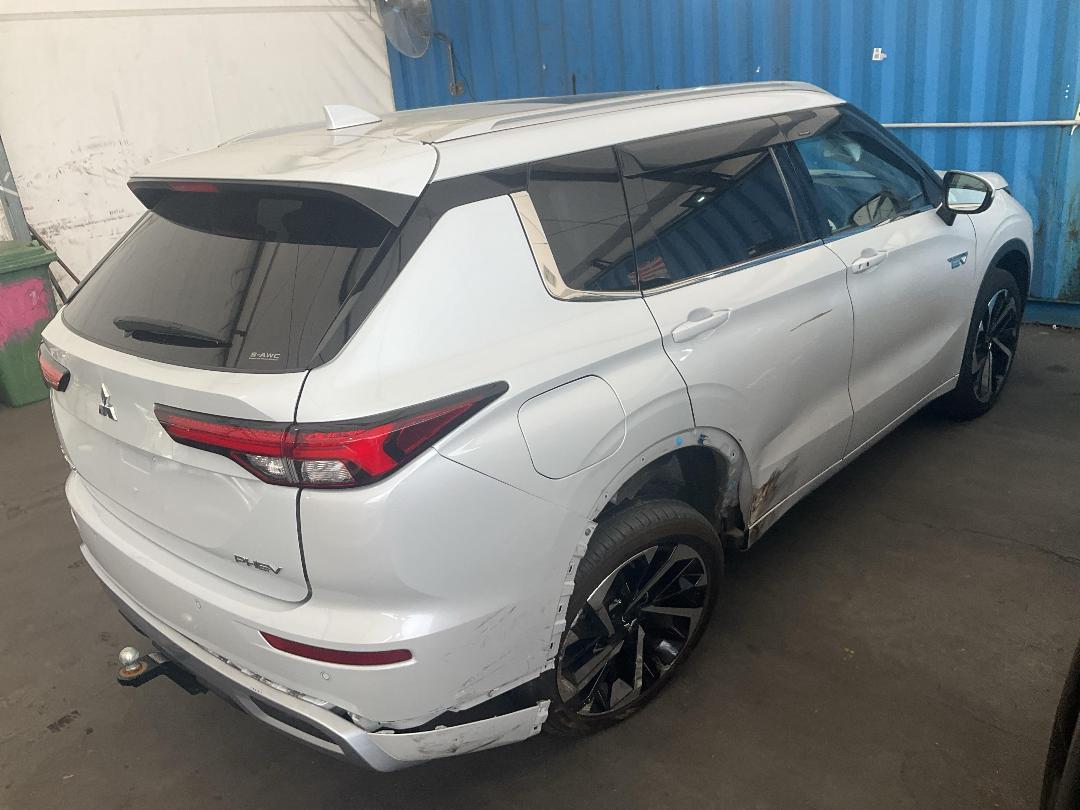 Photo '11' of Mitsubishi Outlander VRX