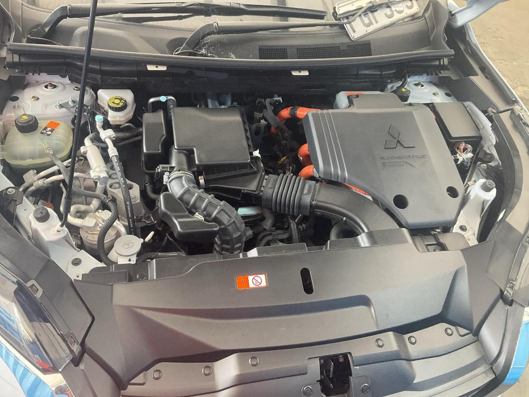 Photo '16' of Mitsubishi Outlander VRX