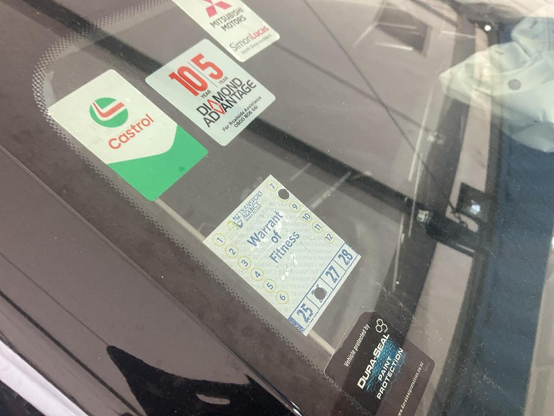 Photo '23' of Mitsubishi Outlander VRX