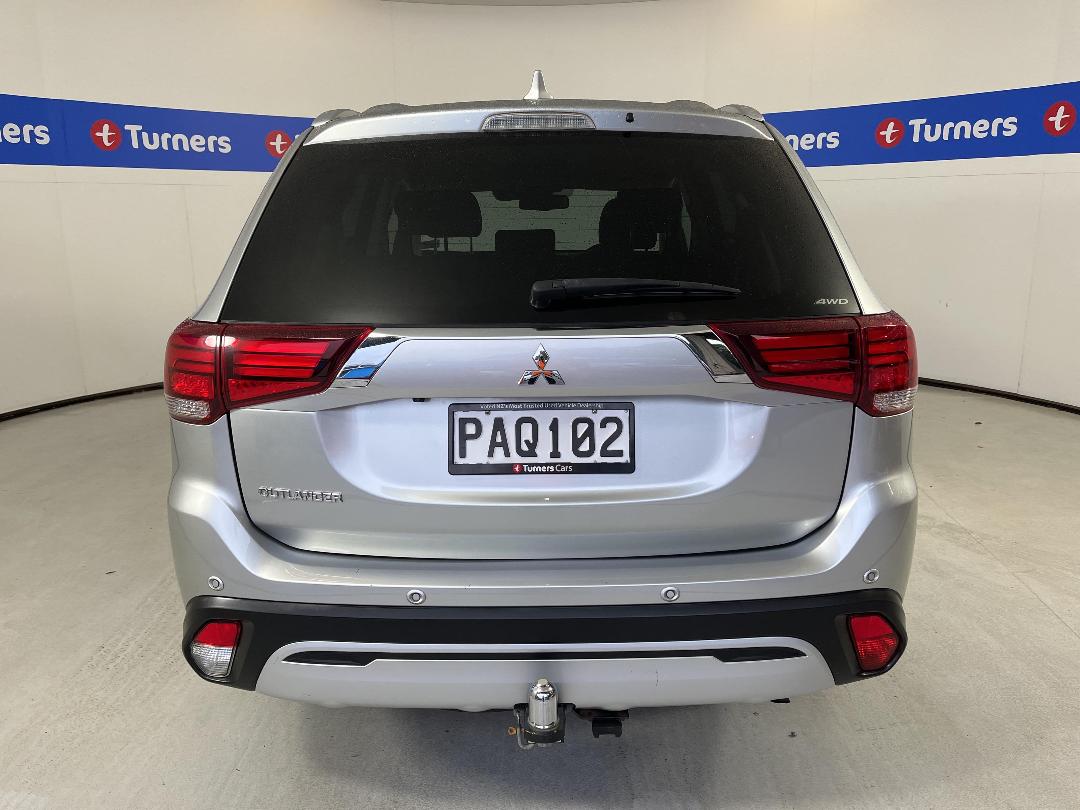 Photo '6' of Mitsubishi Outlander Photo '6' of Mitsubishi Outlander