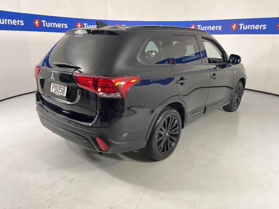 Photo '7' of Mitsubishi Outlander Photo '7' of Mitsubishi Outlander