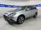 Thumbnail '4' of Mitsubishi Outlander