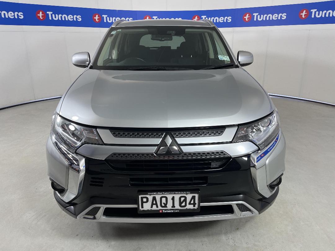 Photo '2' of Mitsubishi Outlander Photo '2' of Mitsubishi Outlander