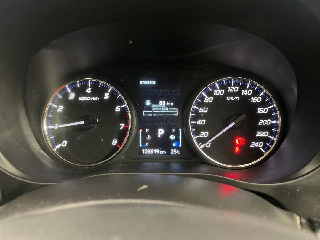 Photo '21' of Mitsubishi Outlander