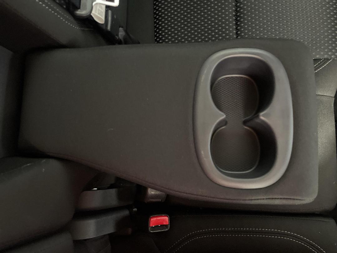 Photo '24' of Mitsubishi Outlander