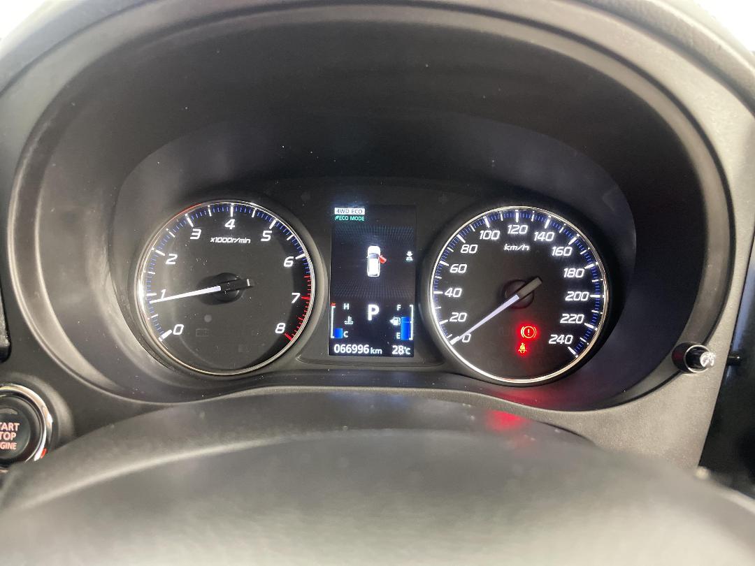 Photo '21' of Mitsubishi Outlander