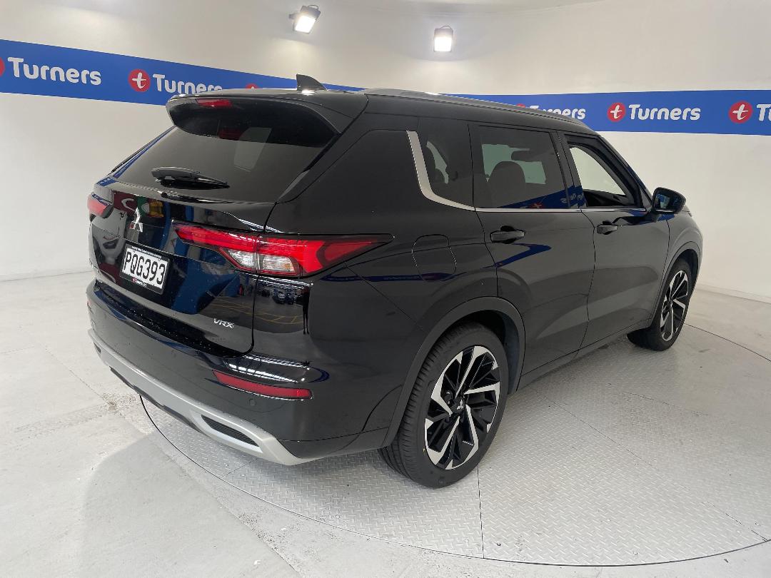 Photo '7' of Mitsubishi Outlander