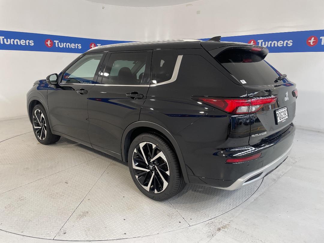 Photo '5' of Mitsubishi Outlander