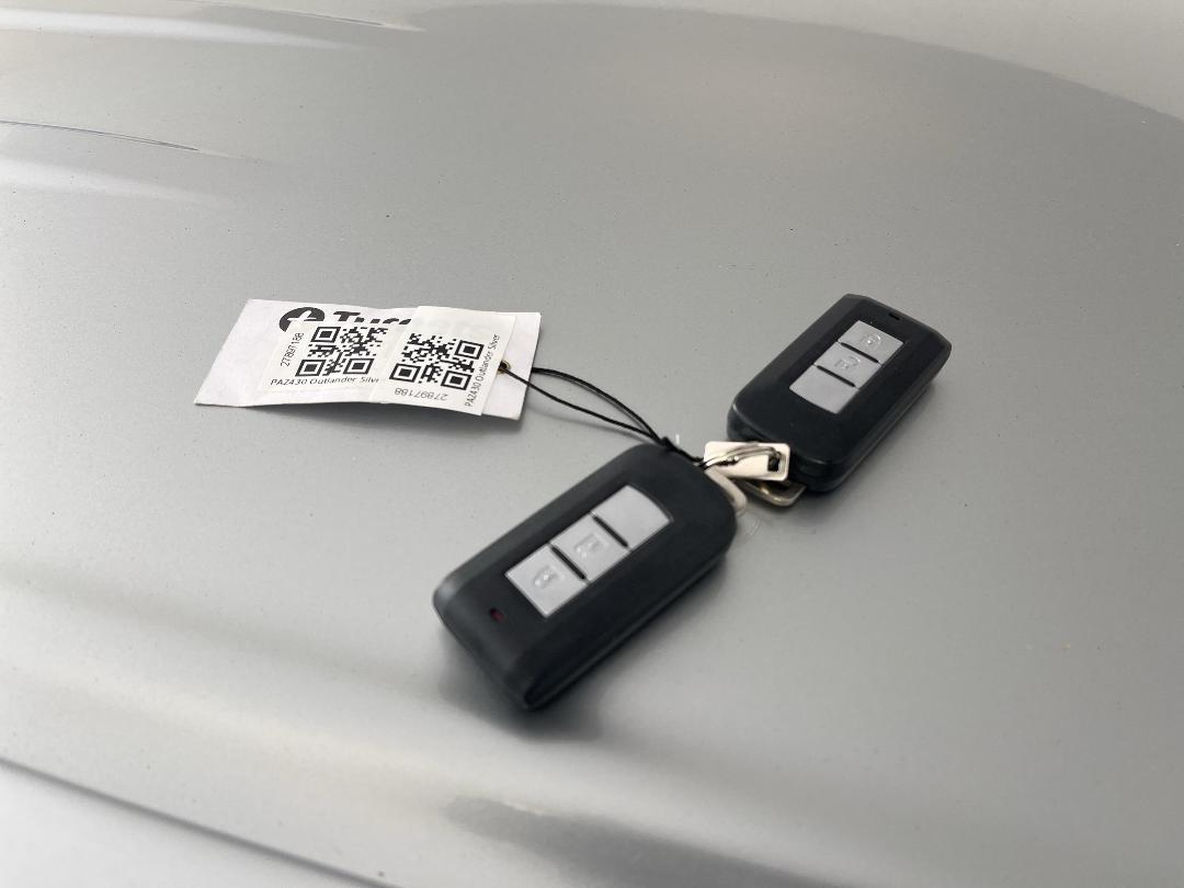 Photo '22' of Mitsubishi Outlander Photo '22' of Mitsubishi Outlander