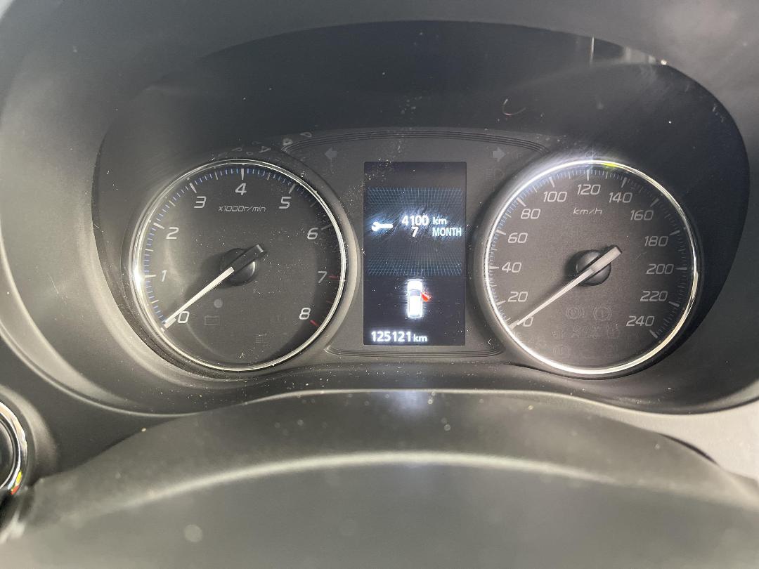 Photo '21' of Mitsubishi Outlander Photo '21' of Mitsubishi Outlander