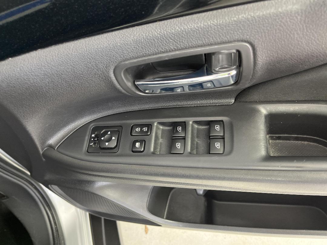 Photo '24' of Mitsubishi Outlander Photo '24' of Mitsubishi Outlander