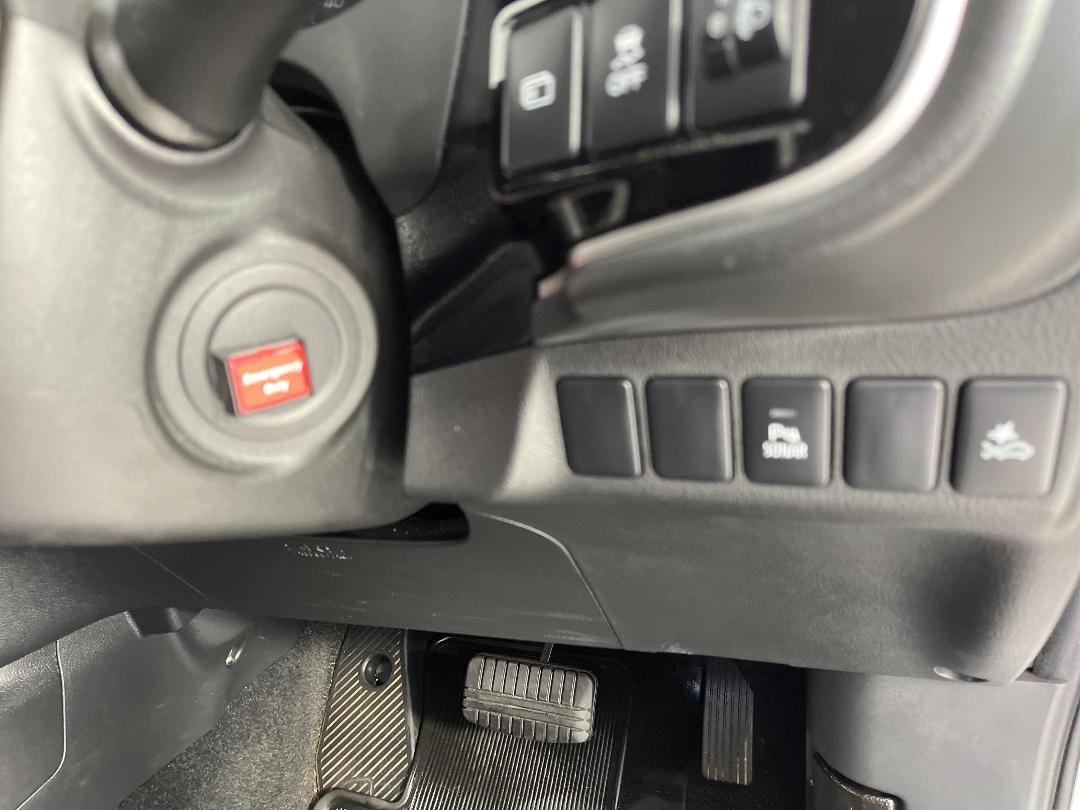 Photo '25' of Mitsubishi Outlander Photo '25' of Mitsubishi Outlander