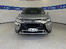 Thumbnail '2' of Mitsubishi Outlander