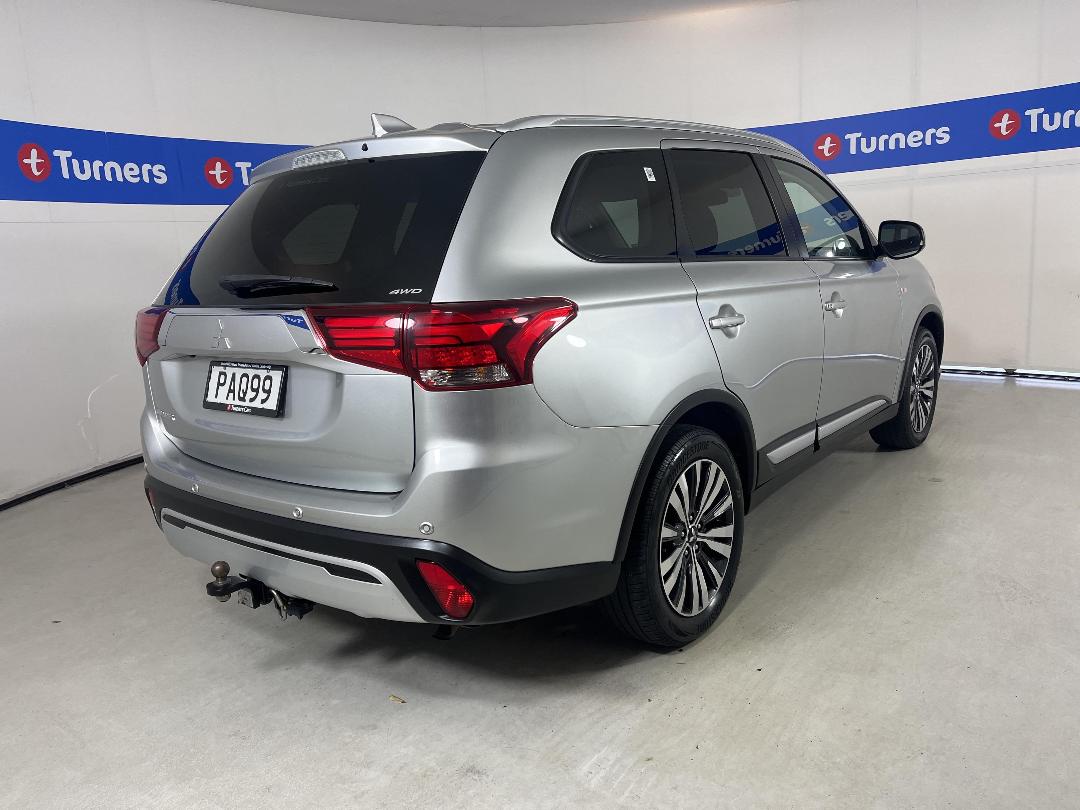 Photo '7' of Mitsubishi Outlander Photo '7' of Mitsubishi Outlander