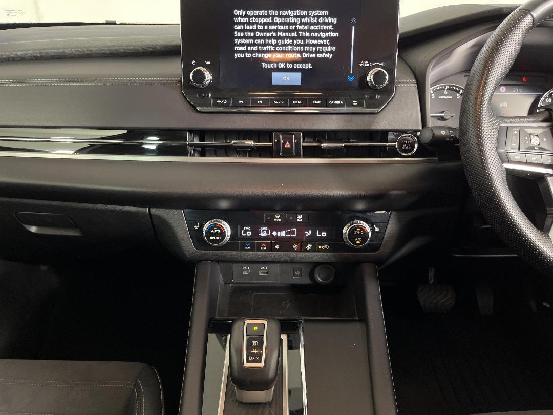 Photo '18' of Mitsubishi Outlander