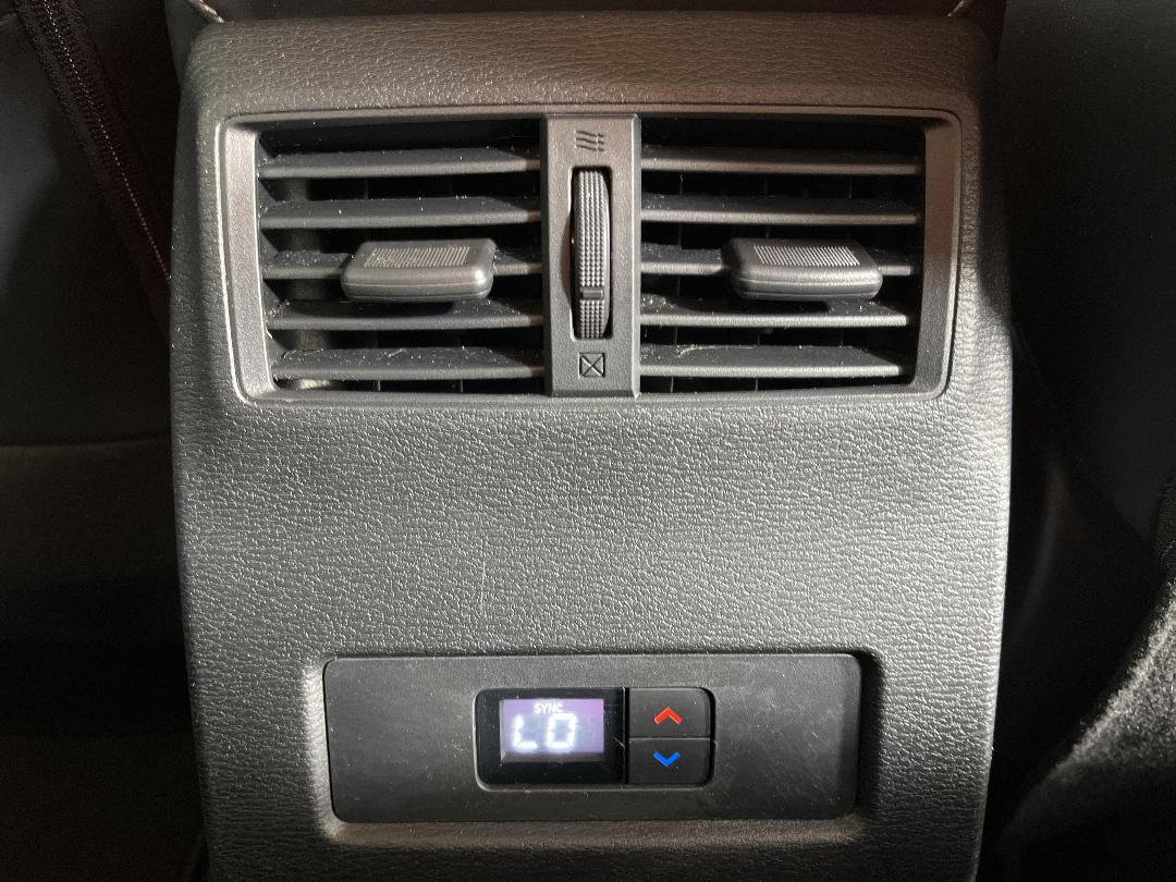 Photo '24' of Mitsubishi Outlander