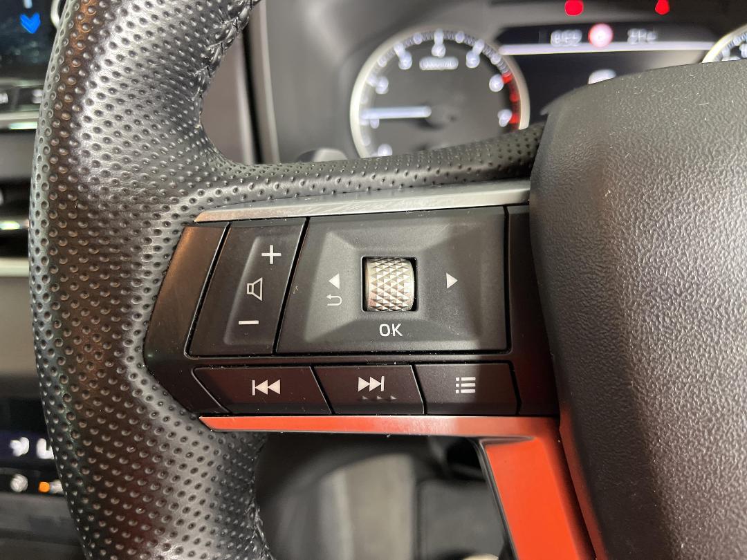 Photo '27' of Mitsubishi Outlander