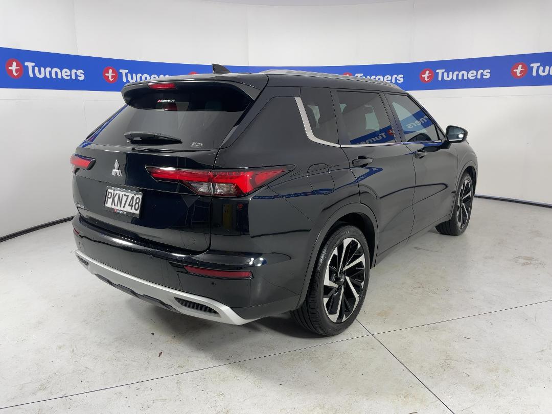 Photo '7' of Mitsubishi Outlander