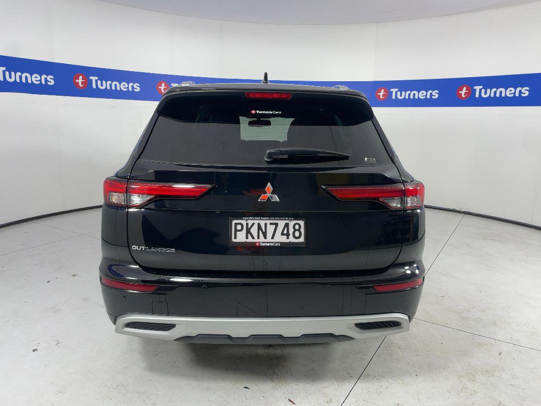 Photo '6' of Mitsubishi Outlander