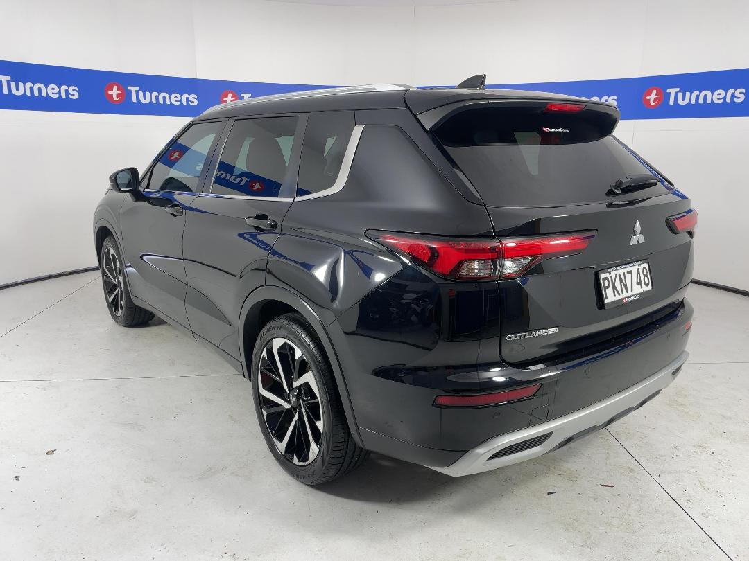 Photo '5' of Mitsubishi Outlander