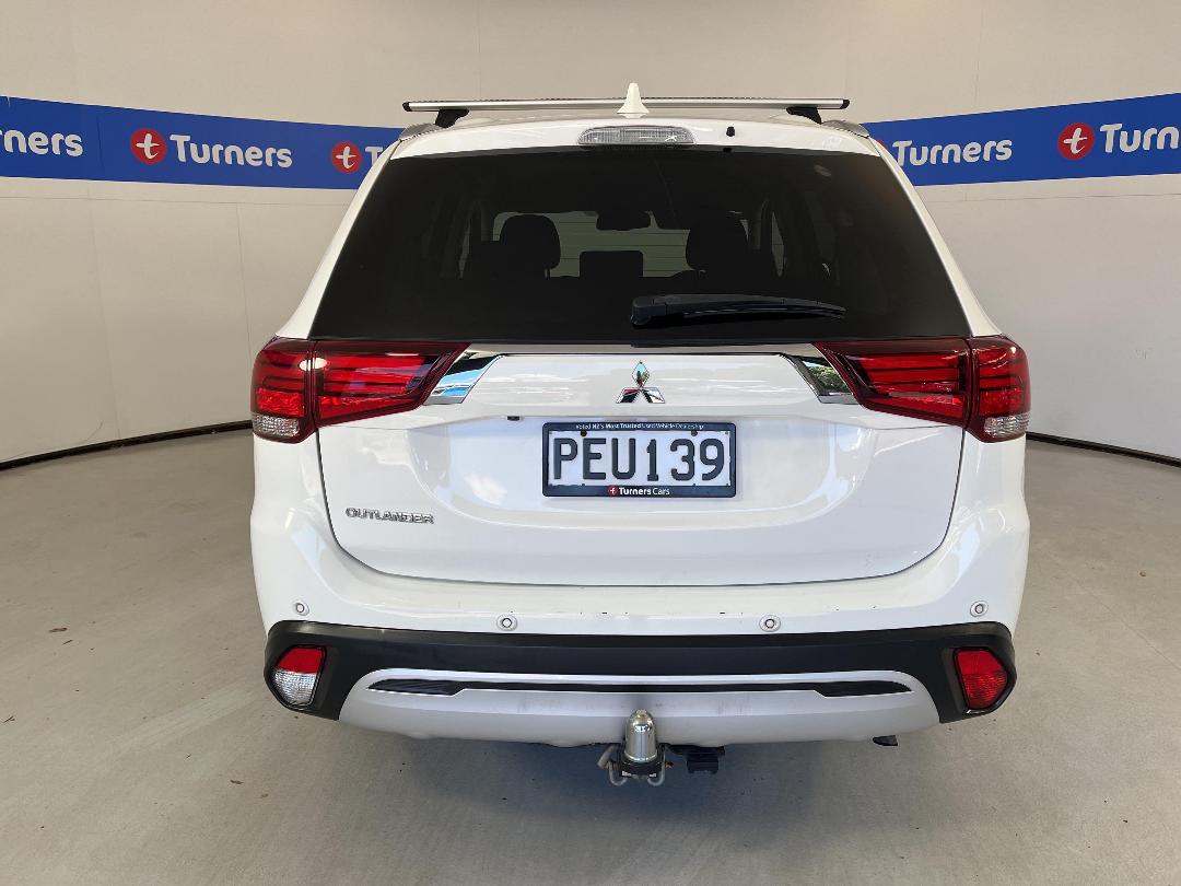 Photo '6' of Mitsubishi Outlander Photo '6' of Mitsubishi Outlander