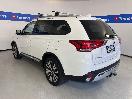 Thumbnail '5' of Mitsubishi Outlander