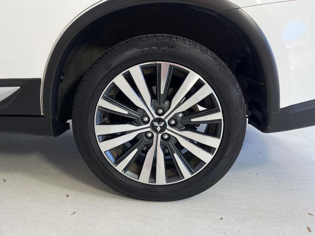 Photo '11' of Mitsubishi Outlander Photo '11' of Mitsubishi Outlander