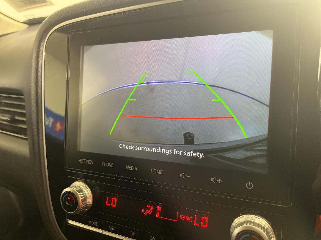 Photo '23' of Mitsubishi Outlander Photo '23' of Mitsubishi Outlander