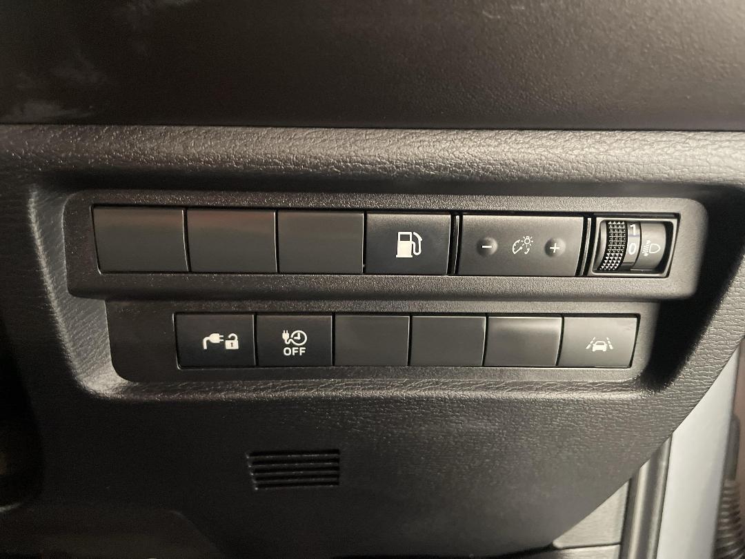 Photo '24' of Mitsubishi Outlander