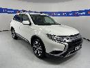 Thumbnail '1' of Mitsubishi Outlander