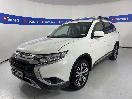 Thumbnail '4' of Mitsubishi Outlander