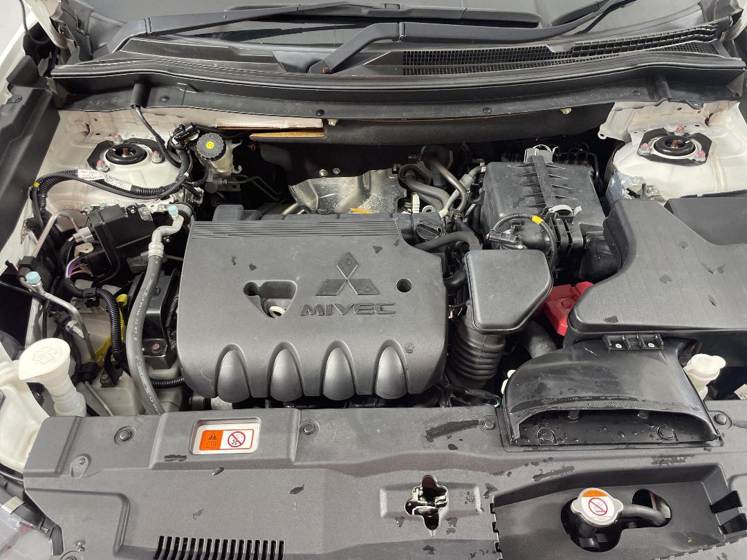 Photo '13' of Mitsubishi Outlander Photo '13' of Mitsubishi Outlander